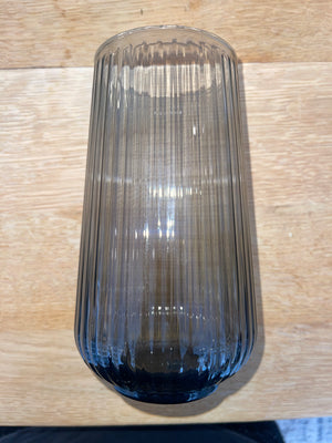 Vase noir transparent